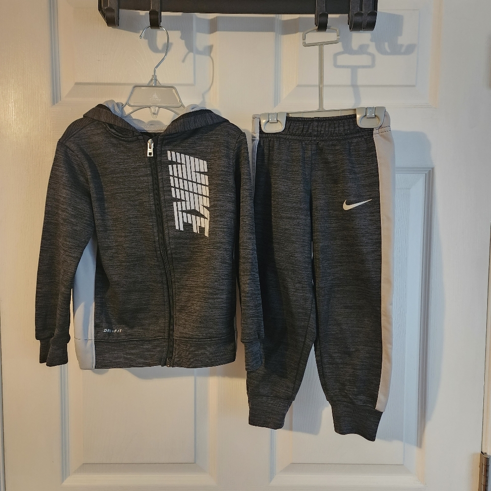 Nike Track suit